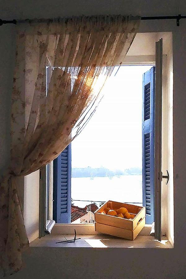 Ariadne,Traditional Apartment In Centre Of Poros Poros Town Eksteriør billede